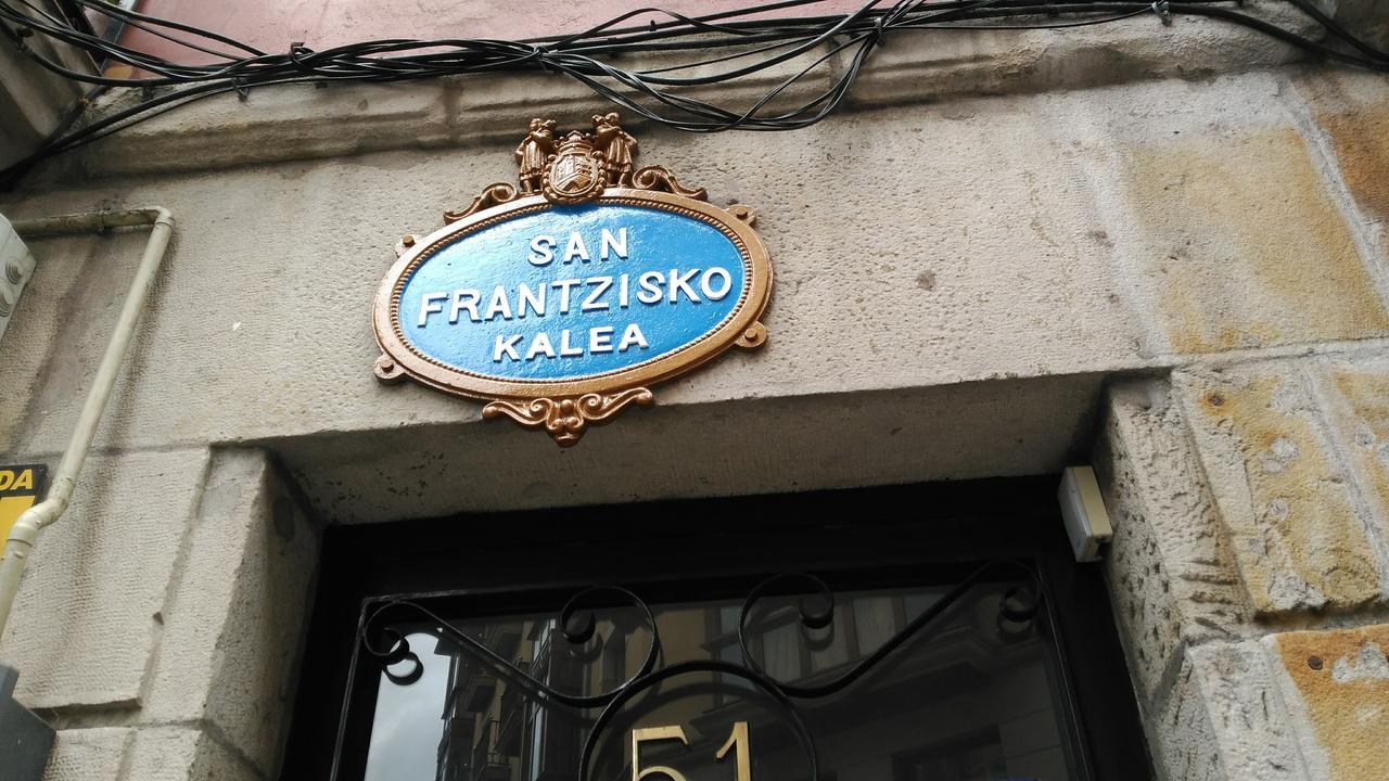 Egunon Bilbao Hostel Eksteriør billede
