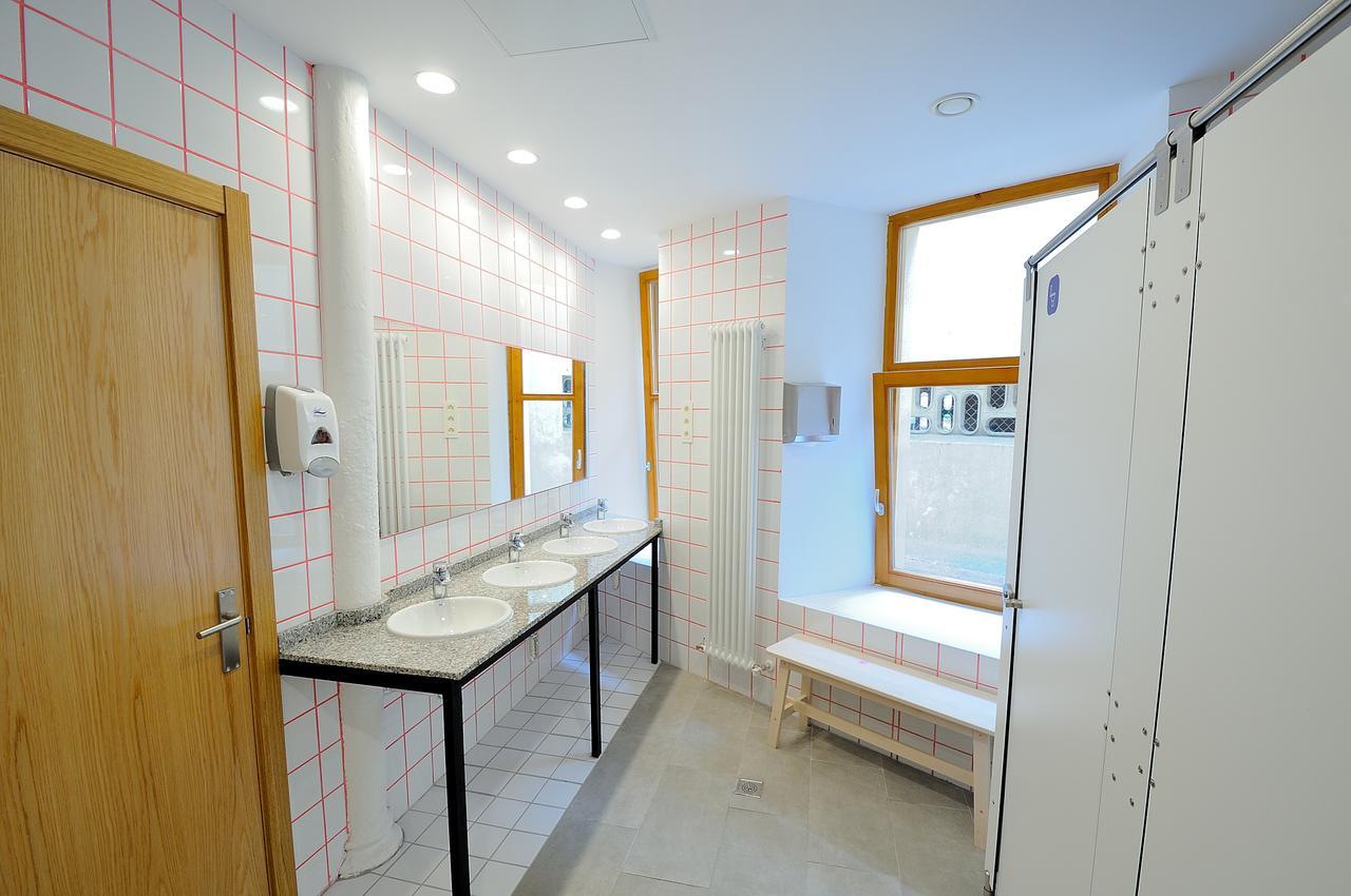 Egunon Bilbao Hostel Eksteriør billede