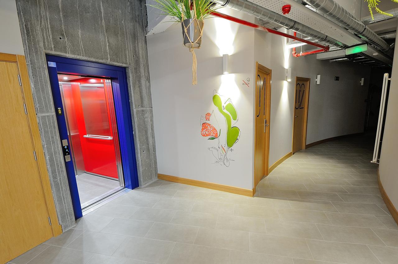 Egunon Bilbao Hostel Eksteriør billede