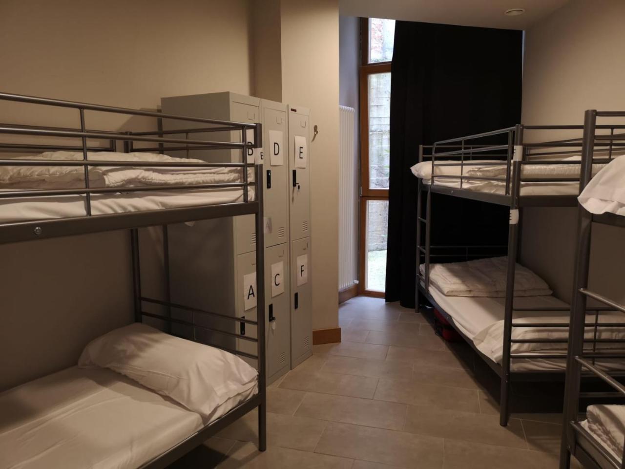 Egunon Bilbao Hostel Eksteriør billede